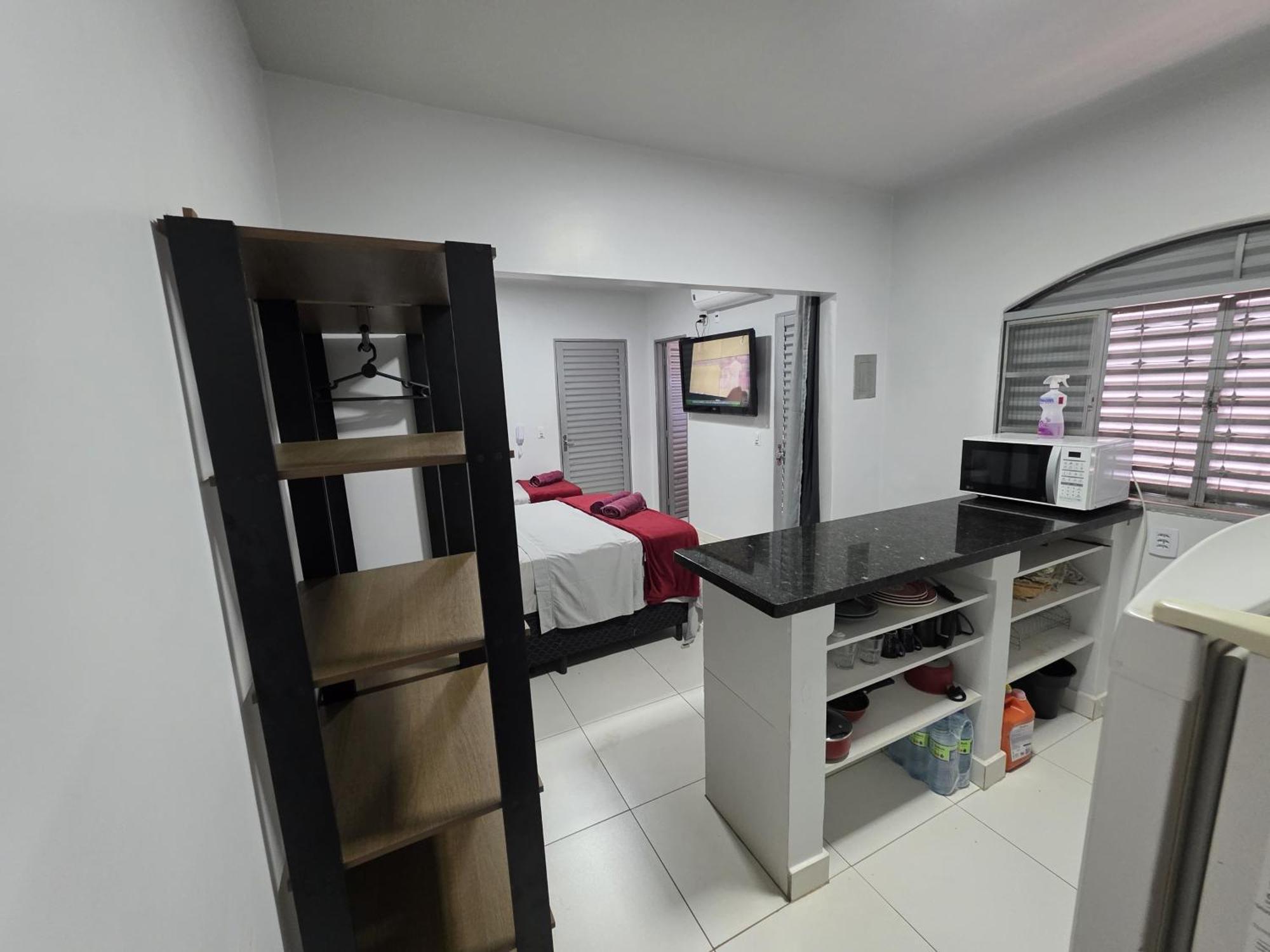 Suite2 Privativa Climatizada Mobiliada Com Garagem E Wi-fi