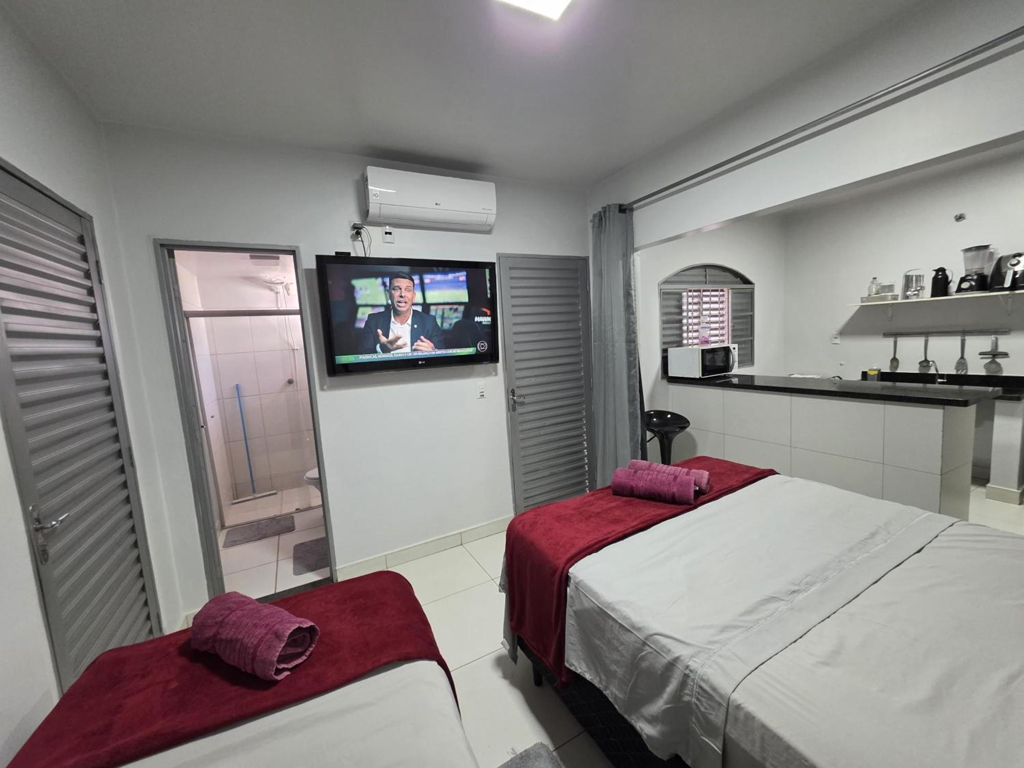 Holiday home Suite2 Privativa Climatizada Mobiliada Com Garagem E Wi-fi