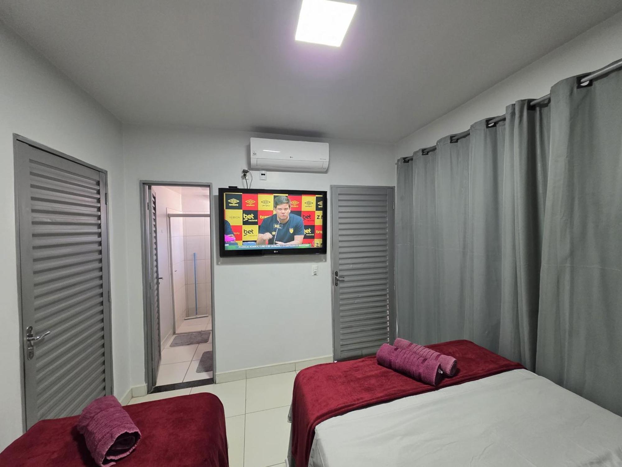 Suite2 Privativa Climatizada Mobiliada Com Garagem E Wi-fi Goiania