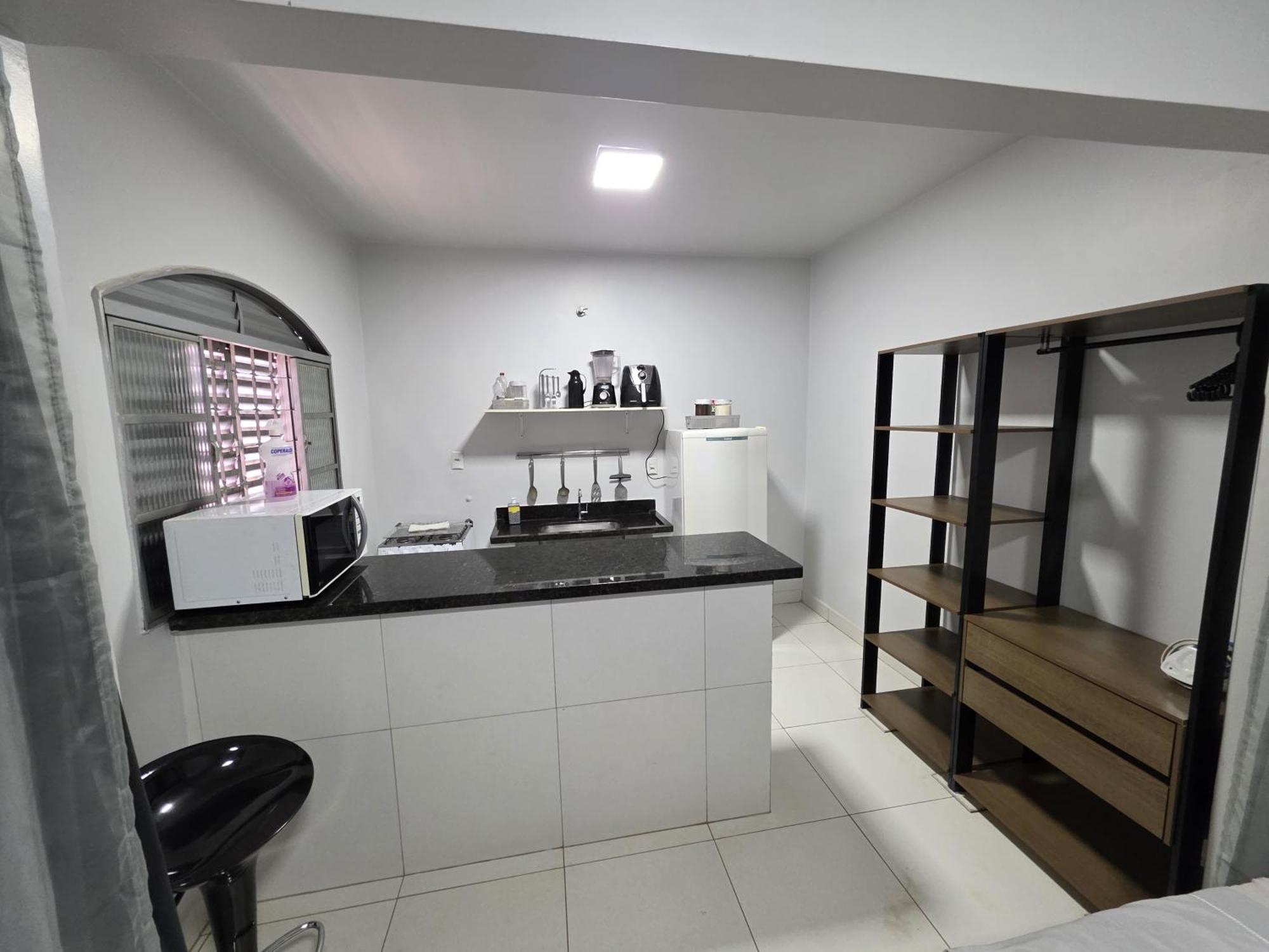 Suite2 Privativa Climatizada Mobiliada Com Garagem E Wi-fi * Goiania